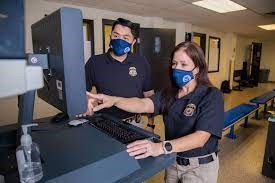USCIS объявляет о результатах операции Twin Shield — масштабного расследования мошенничества в сфере иммиграции